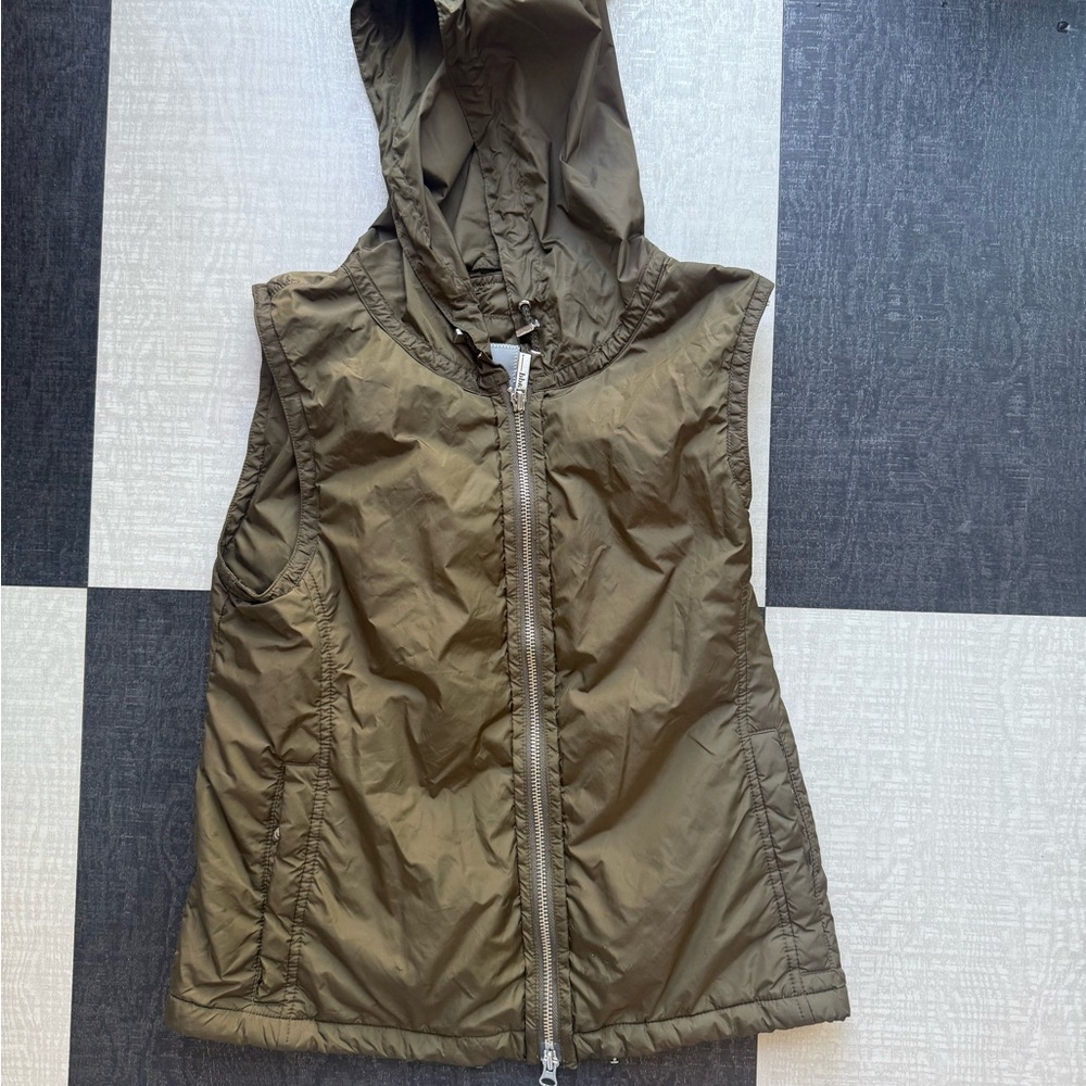 Add Women Olive Hooded Puffer Vest Size small luxury brand retail $300+